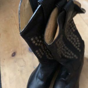 Frye new cowboy boots w/studs size 5.5